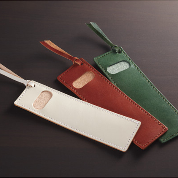 革工房いんのしま　しおりにもなるペンケース　ホワイト