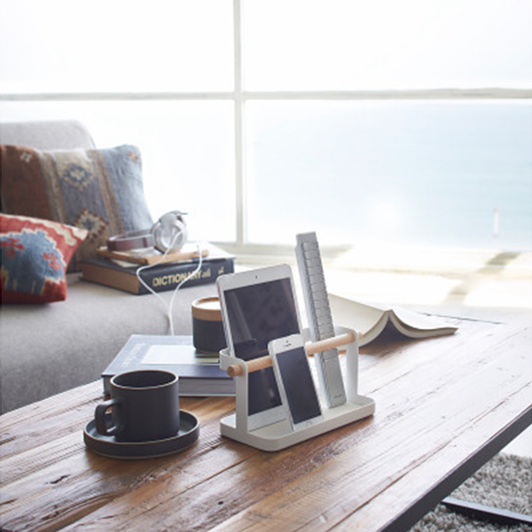 タブレット＆リモコンラック