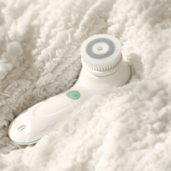 リフィーリン　フェイシャルクリーナー