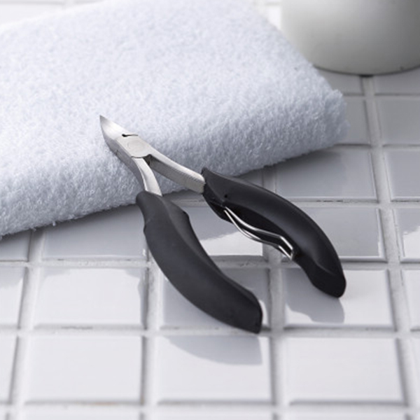 握りやすいニッパー型爪切り
