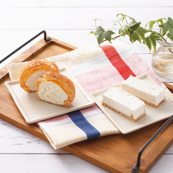 「乳蔵」レアチーズケーキ＆シュークリーム