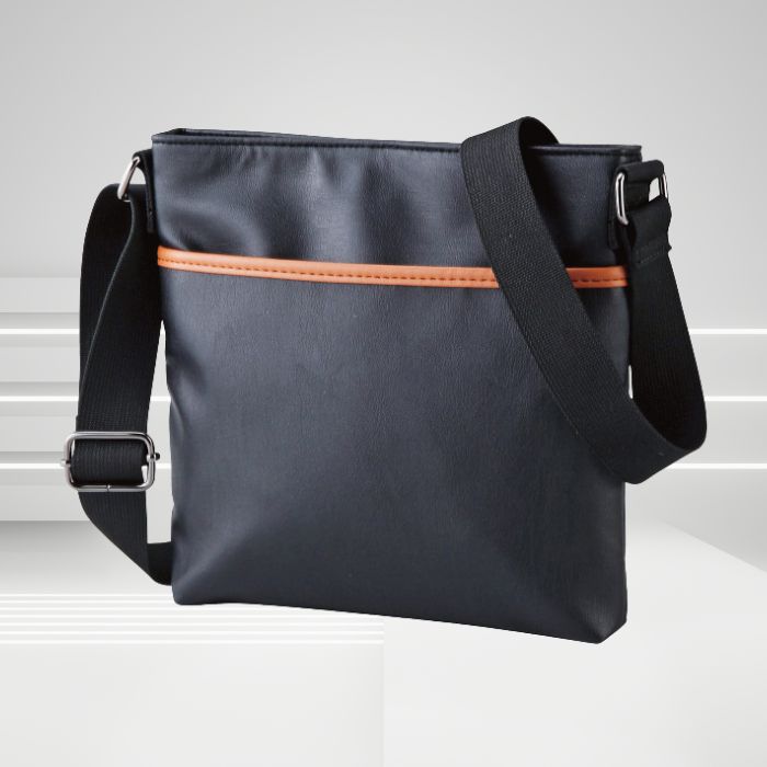 フランコフェラーロ　ショルダーバッグ　ブラック