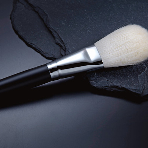 熊野化粧筆　筆の心　フェイスブラシ（ロング）