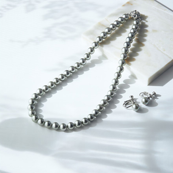 ヴィクトリアンローズ　貝パールネックレス＆イヤリング　グレー