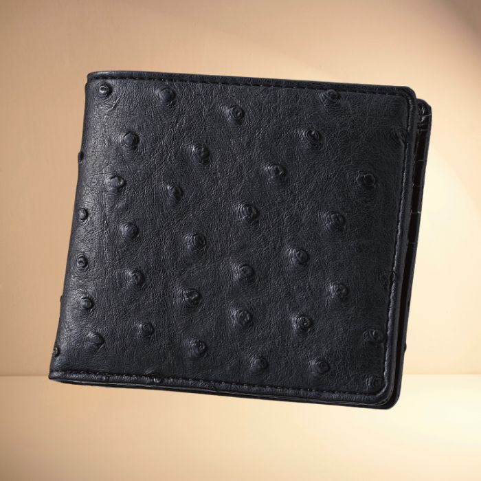 チェルベ　オーストリッチ型押し二つ折財布　ブラック