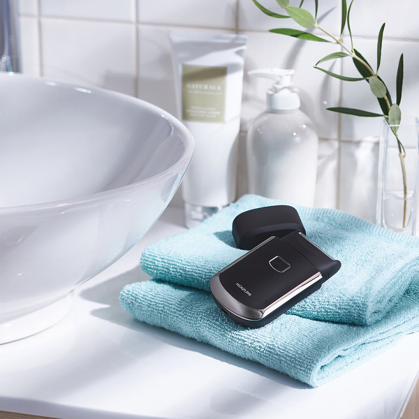 コイズミ　ＵＳＢ充電シェーバー