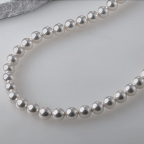 ヴィクトリアンローズ貝パール１０ｍｍネックレス　ホワイト