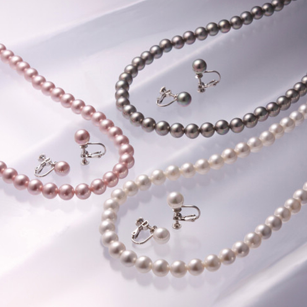 ヴィクトリアンローズ貝パール８ｍｍネックレス＆イヤリング　ピンク