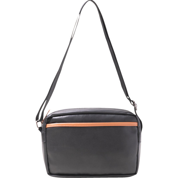 フランコフェラーロ　ショルダーバッグ　ブラック