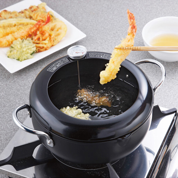 揚げづつみ　温度計付両手天ぷら鍋（２２ｃｍ）
