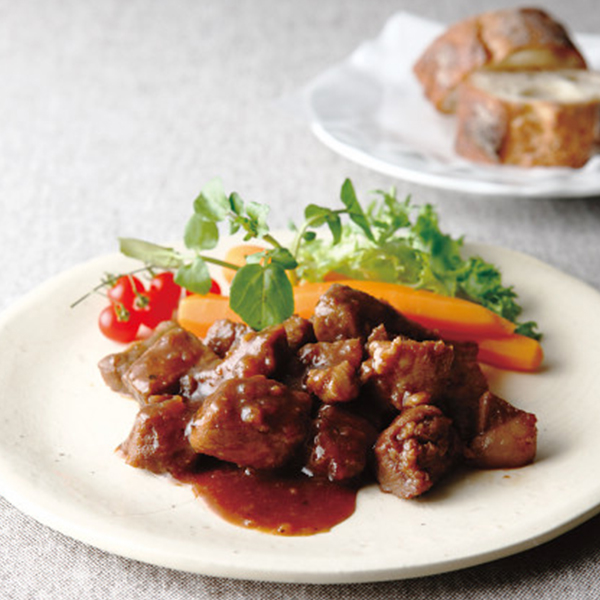 神戸バルティロ　赤ワインに漬け込んだひとくちステーキ（３００ｇ）