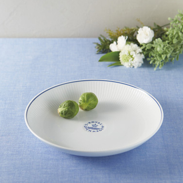 ロイヤルコペンハーゲン　ブルーライン　ディーププレート