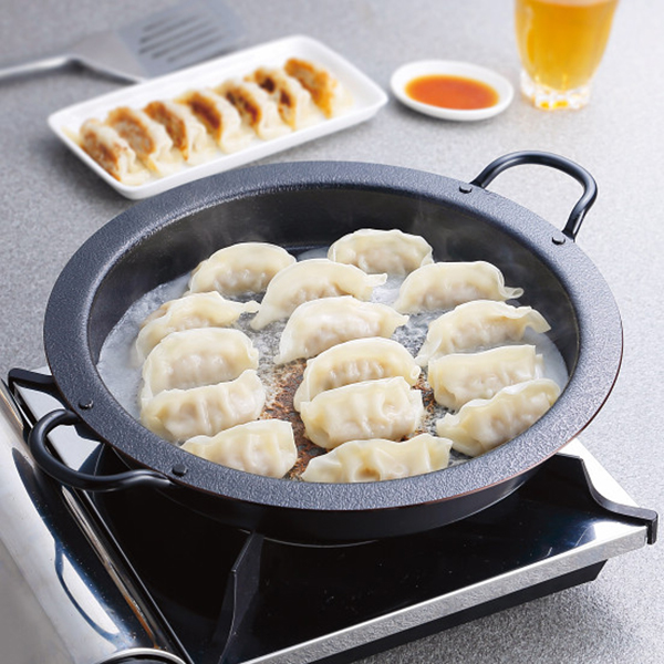 燕三　鉄　焼肉・餃子鍋（２６ｃｍ）