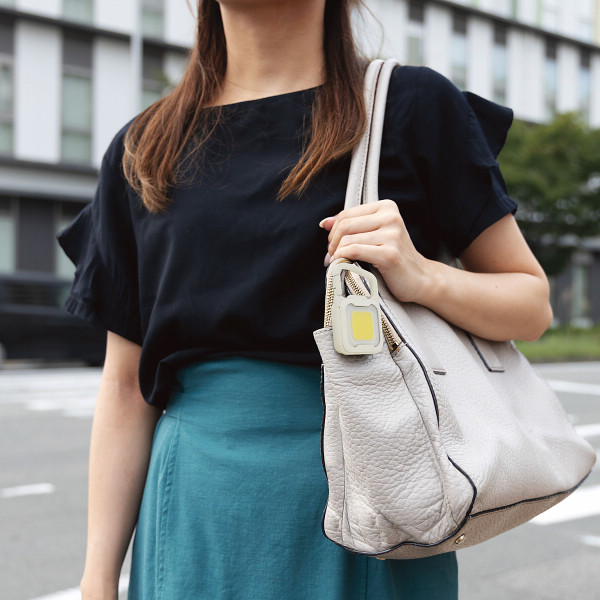 ぴかりｍｉｎｉライト　オフホワイト