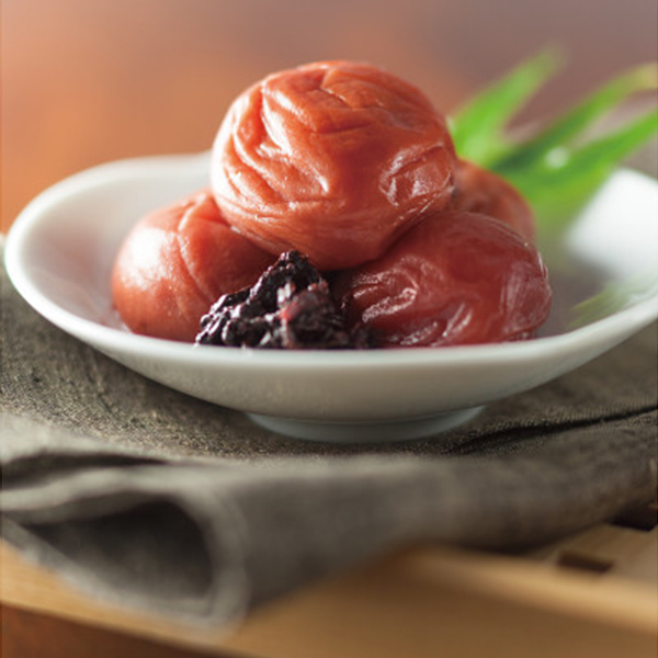 紀州南高梅　しそ風味梅干（８００ｇ）