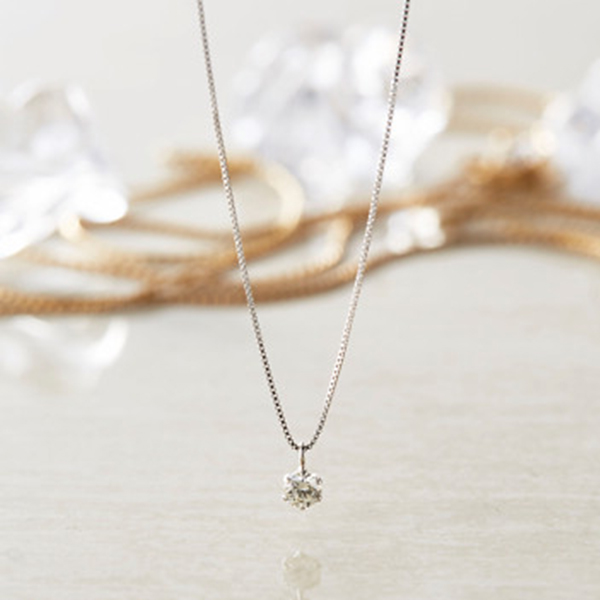 プラチナダイヤモンドＶＶＳペンダント