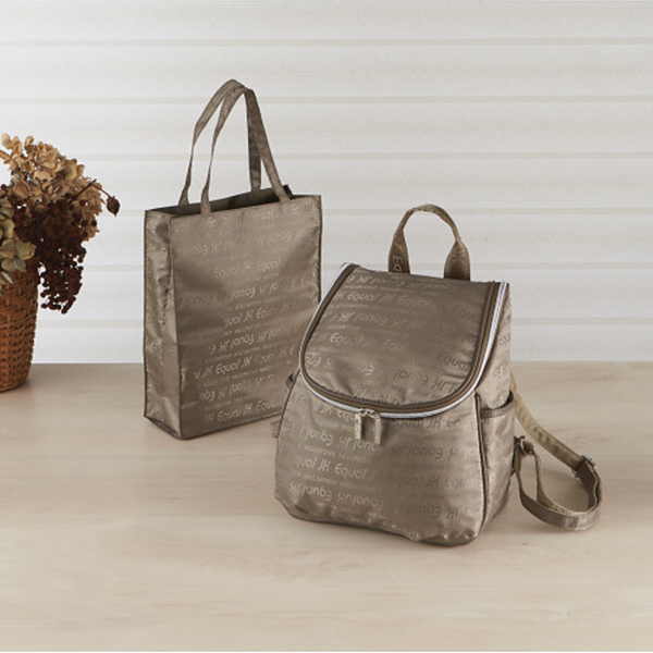 ジュンコ　コシノ　イコール　ジャカード軽量リュック・トートバッグセット　ベージュ