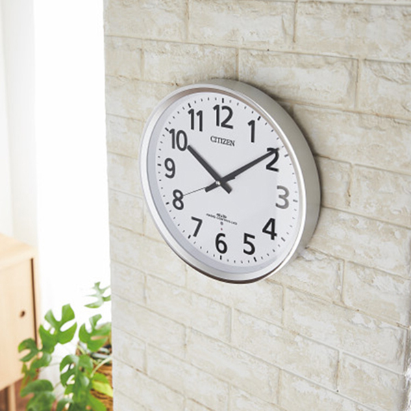 シチズン　連続秒針電波時計４７５