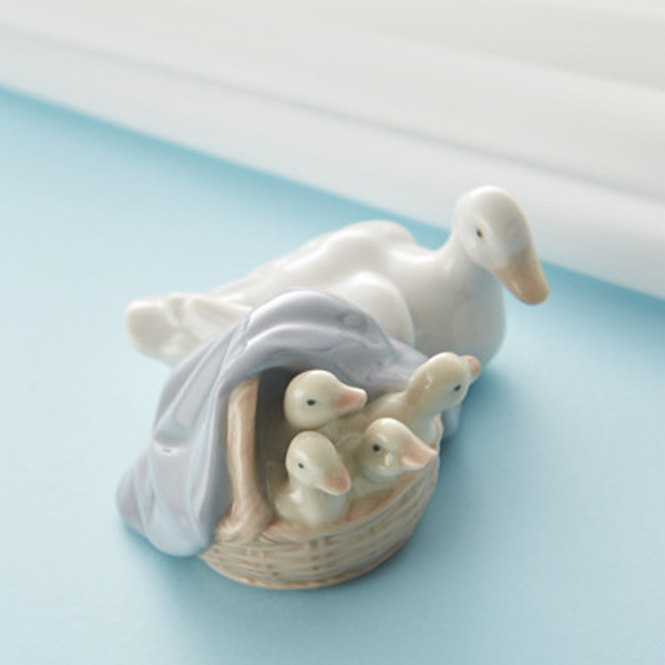 リヤドロ　アヒルの家族