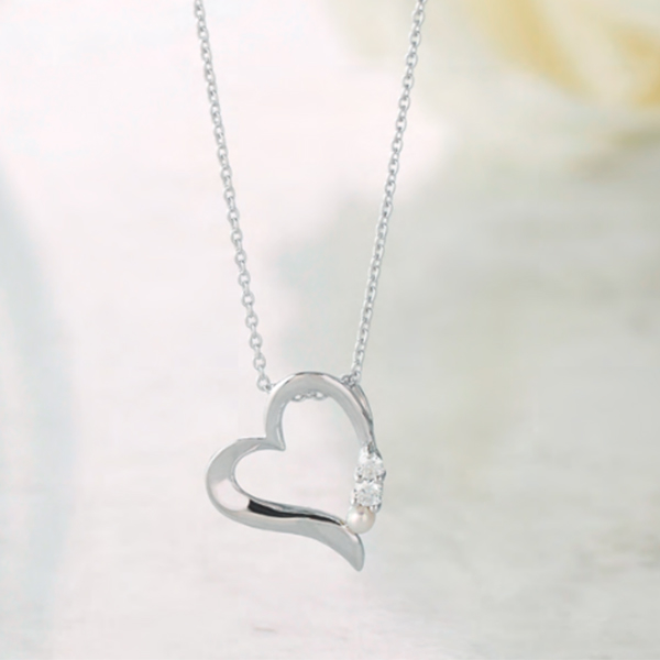 オープンハートペンダント　淡水真珠