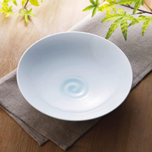 山口隆作　青白磁　なると渦紋　鉢