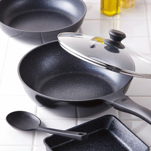 たいめいけん　アルミ鋳物フライパン３点セット