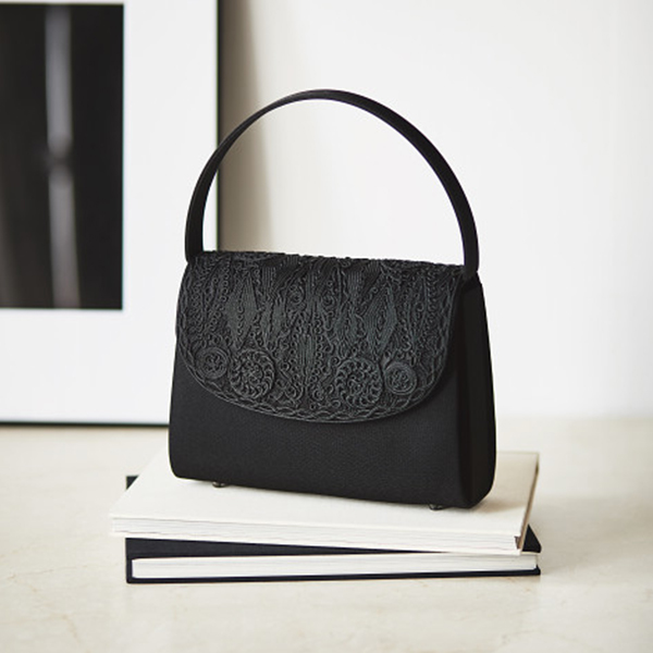 岩佐　コード刺繍×米沢織フォーマルバッグ　ブラック