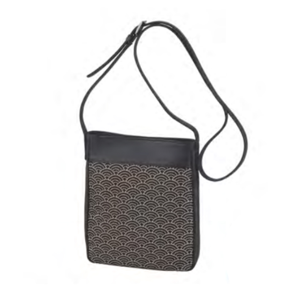 印伝ショルダーバッグ