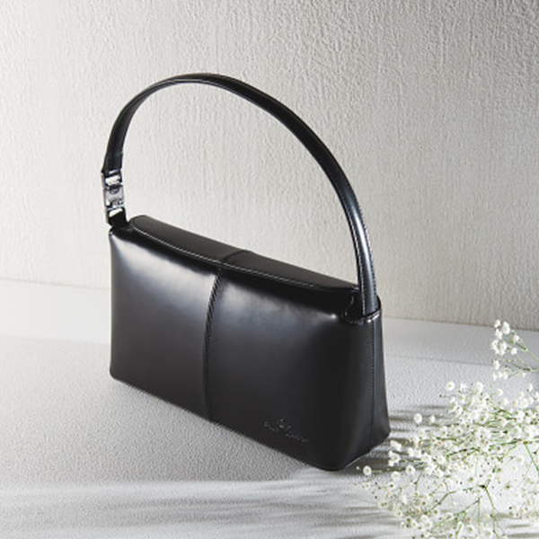 カズ・イトウ　フォーマルバッグ　ブラック