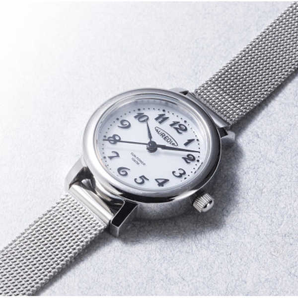 オレオール　レディースソーラーウォッチ　シルバー