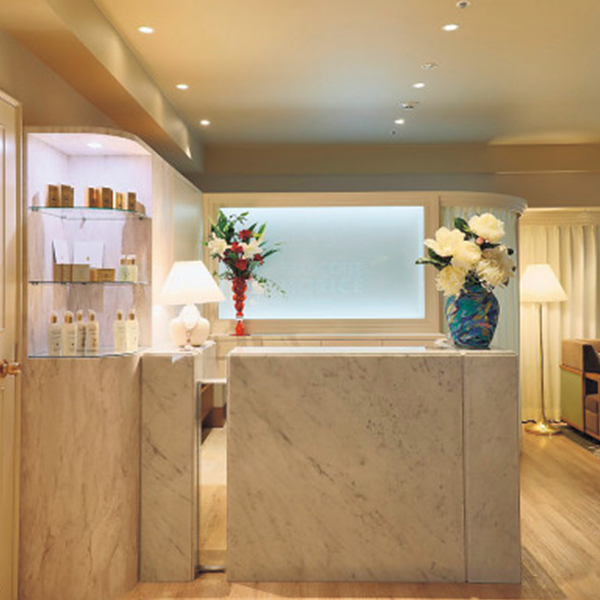 フランソワーズモリス（ヒルトン大阪２２階）【初回限定】フラ　ンソワーズモリスモリスボディ２回　１名様