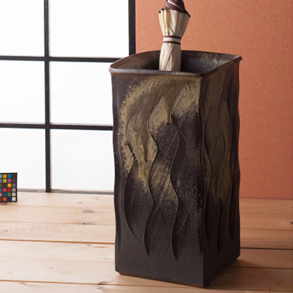 信楽焼　傘立　四方窯変