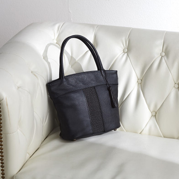 ヒロミイチダ　印伝使い牛革手提げバッグ