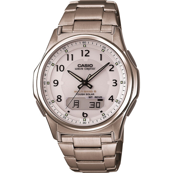 カシオ　電波ソーラー腕時計　ホワイト