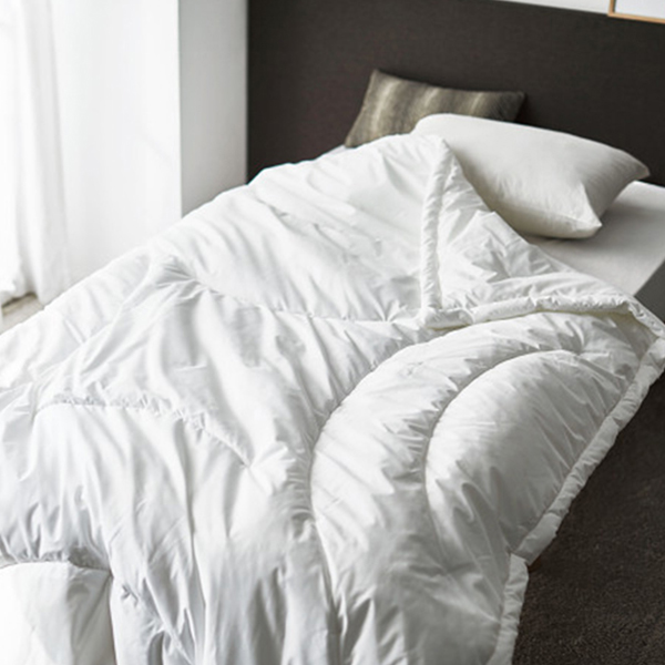 西川　制菌加工生地使用合繊掛けふとん