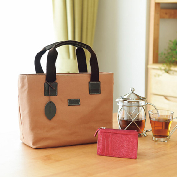 日本製柿渋染め　手提げバッグ（カードケース付）