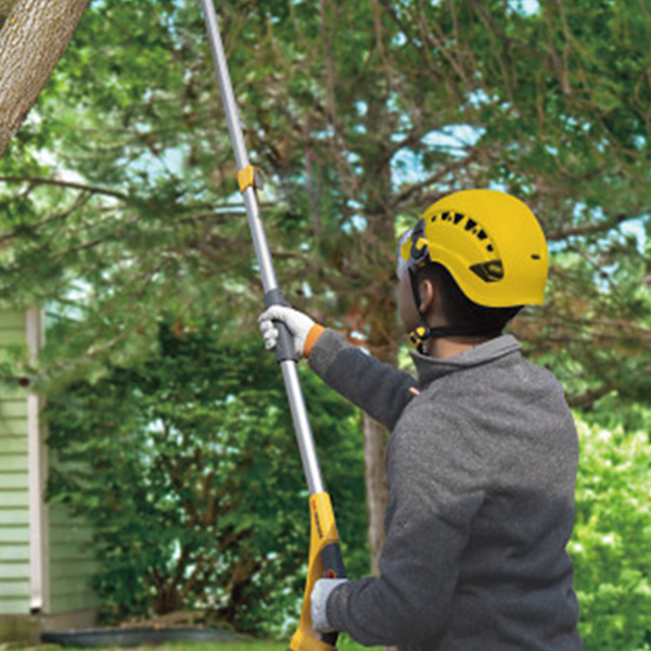 充電式ハンディ＆ポールチェンソー（バッテリー２個付）