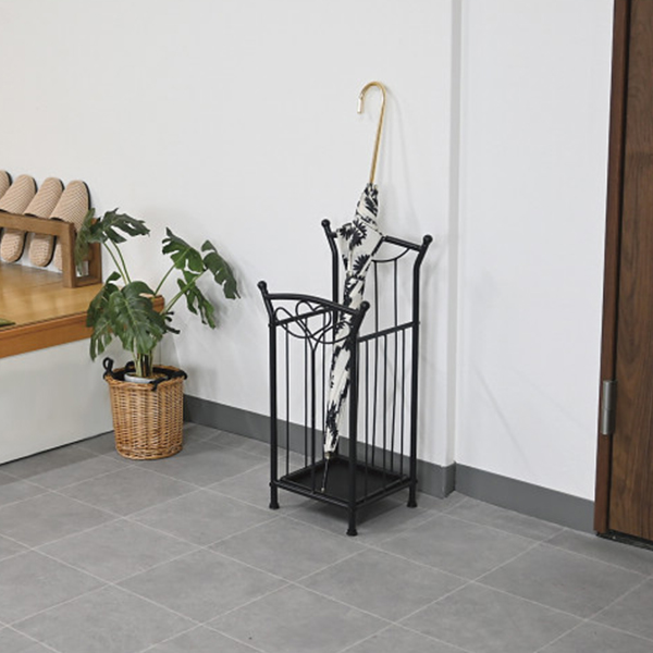 レインラック　ブラック