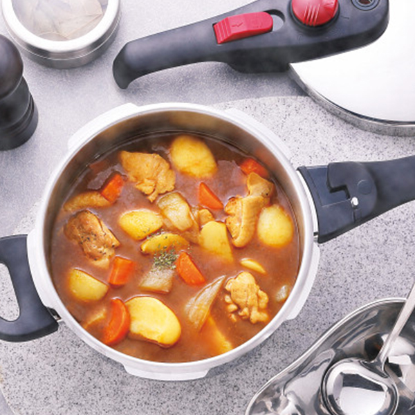 マイクレストⅡ　片手圧力鍋（１８ｃｍ）