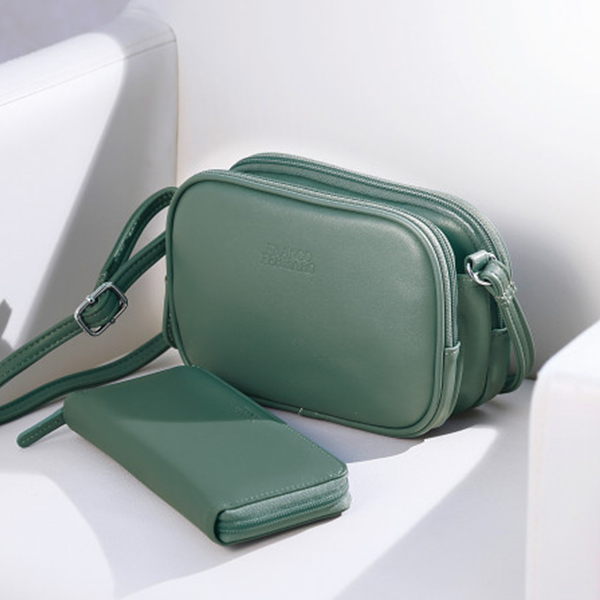 フランコフェラーロ　ショルダーバッグ・長財布セット　ブルー