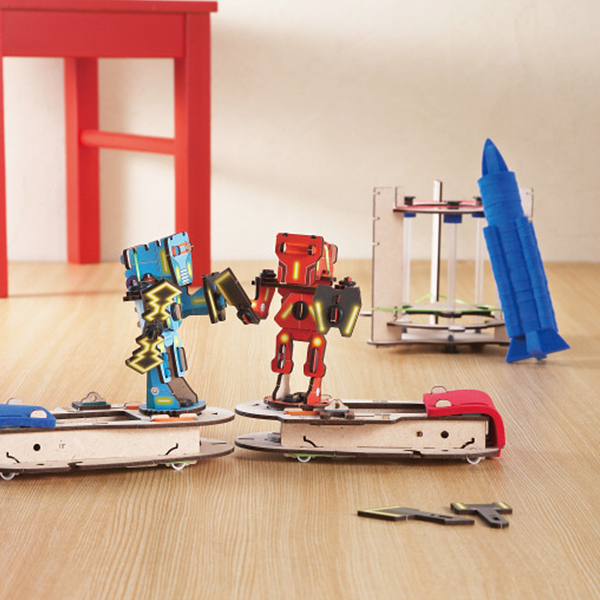 スマーティビティー空飛ぶスペースロケット＆戦うサイボーグ