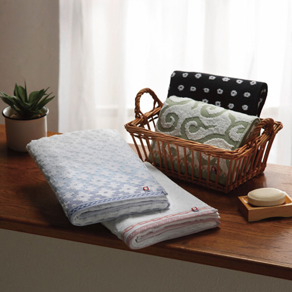 柄おまかせ（今治タオル）バスタオル４枚セット