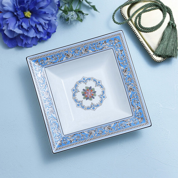 ウェッジウッド　フロレンティーン　ターコイズ　スクエアボウル１８ｃｍ　フロレンティーン　ターコイズ