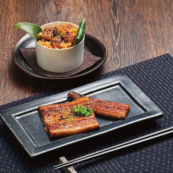 国産うなぎ蒲焼・おこわ食べ比べ　