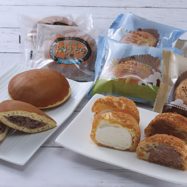 「乳蔵」北海道十勝生どら＆シュー