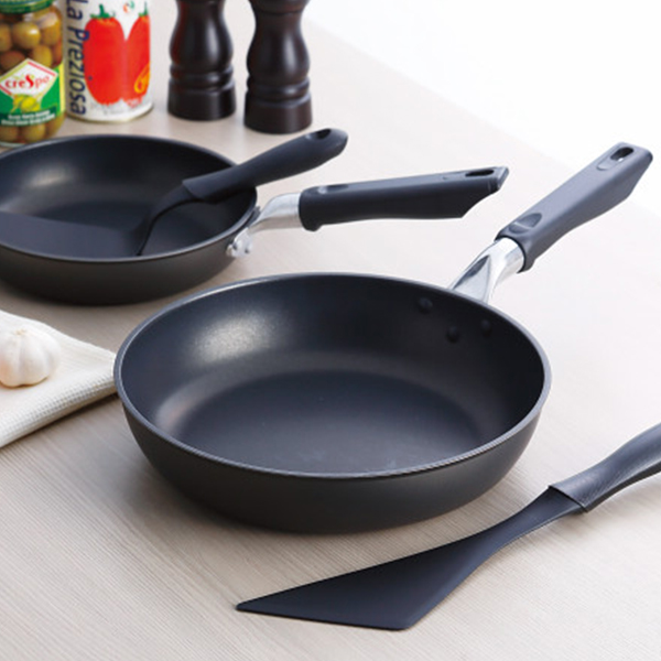 ユミック　伝　フライパンセット