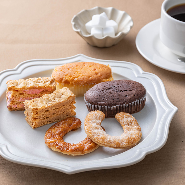 ガトー・ド・ボワイヤージュ　横浜馬車道スイーツセレクション　１５個