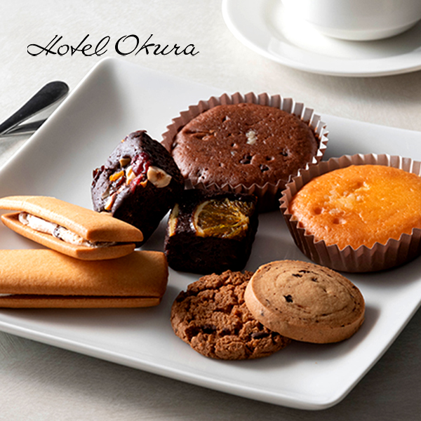 ホテルオークラ　スイーツギフト　１６個