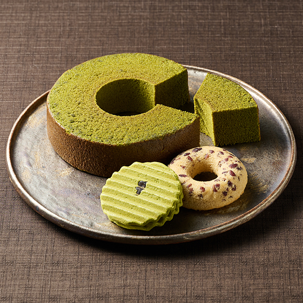 京都　京寿楽庵　宇治抹茶バウム　踊