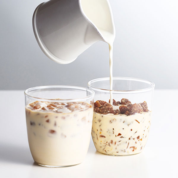 ドトール　氷ｄｅアイスカフェ・オ・レ＆氷ｄｅアイスロイヤルミルクティー